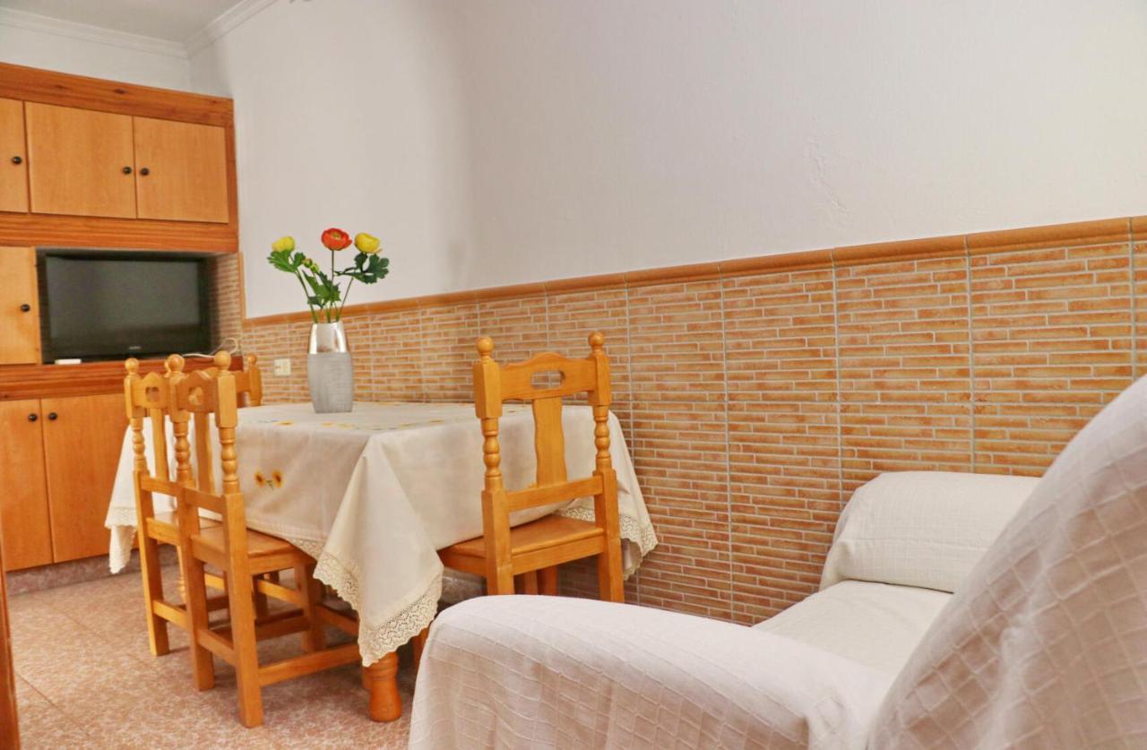Apartamento Violeta Conil โกนิล เด ลาฟรอนเตรา ภายนอก รูปภาพ